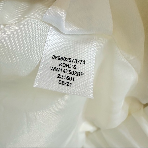 Nine West Snow Leopard Faux Fur Hooded Softest Jacket, feels Super Luxurious 🐆 - Picture 13 of 13